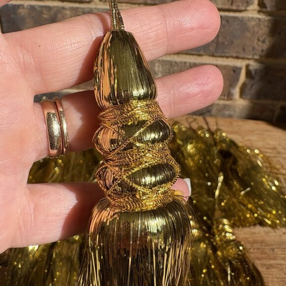 Lot of 20 Gold Tassel Tinsel Holiday Christmas Tree Ornaments 10 Inches Long - Picture 3 of 5